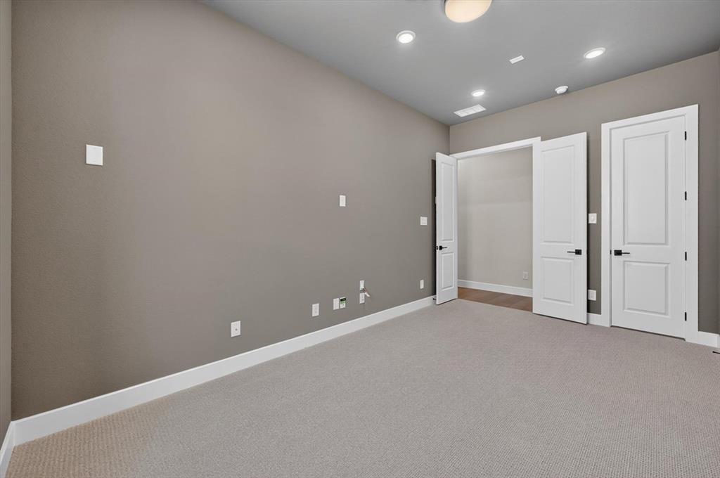 2816 Mayfair Lane Property Photo 15