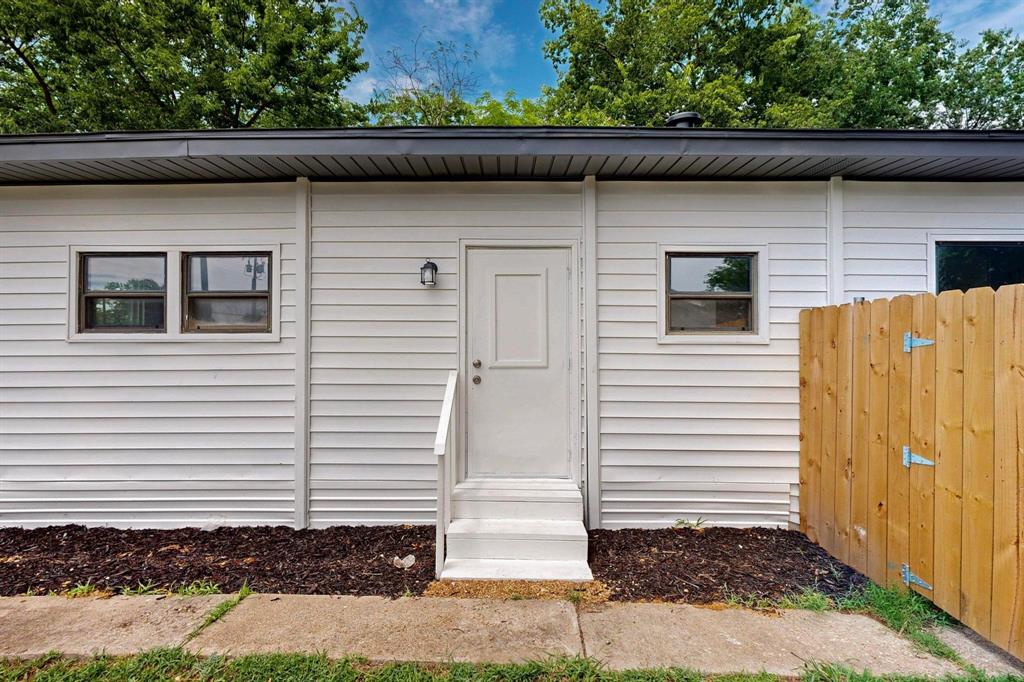 3112 Red River Street Property Photo 1
