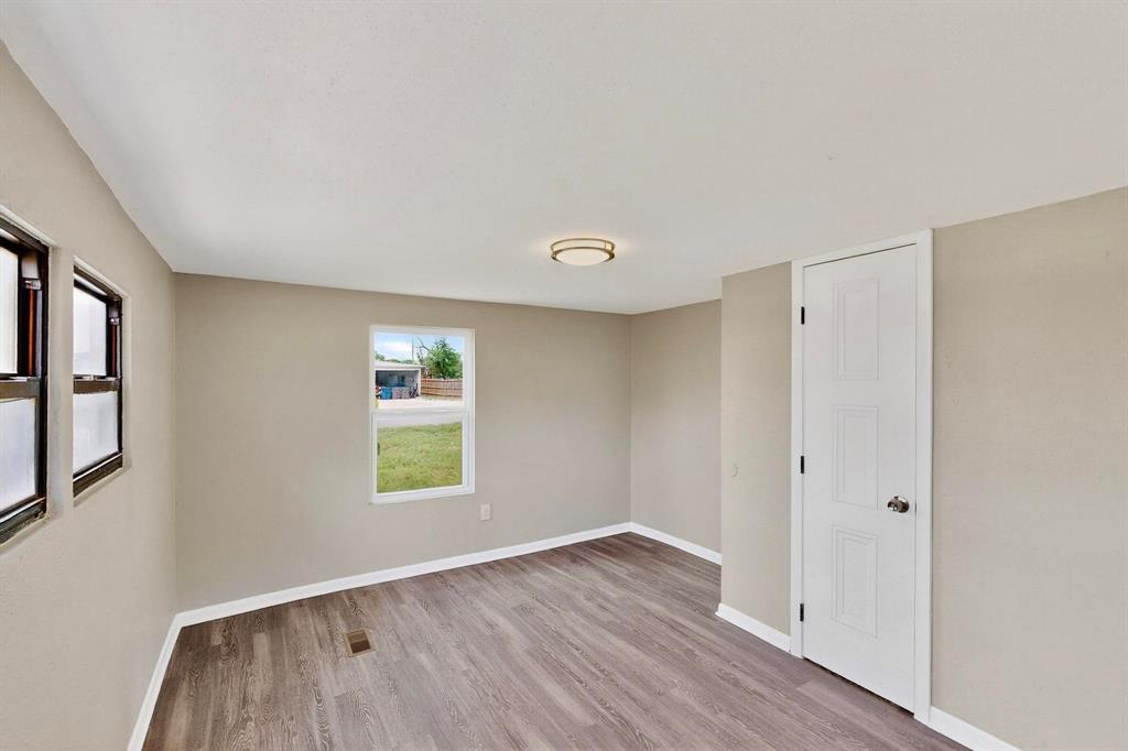 3112 Red River Street Property Photo 20