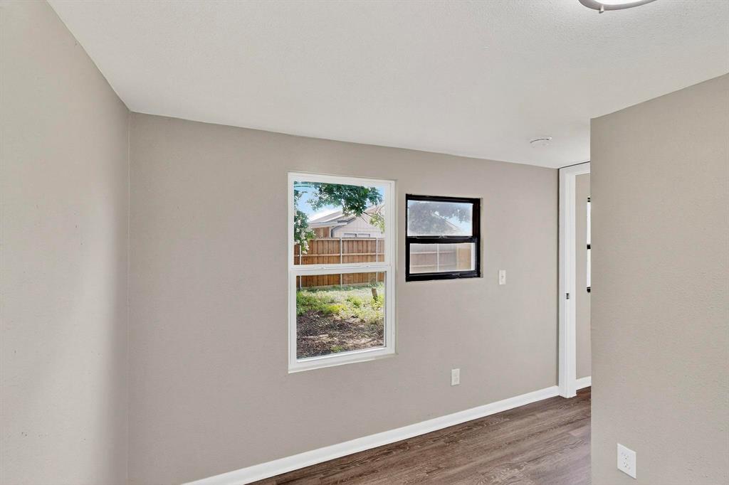 3112 Red River Street Property Photo 23