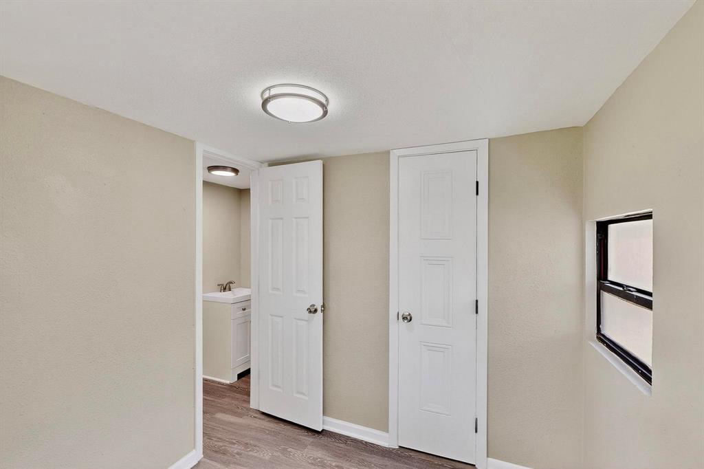 3112 Red River Street Property Photo 24