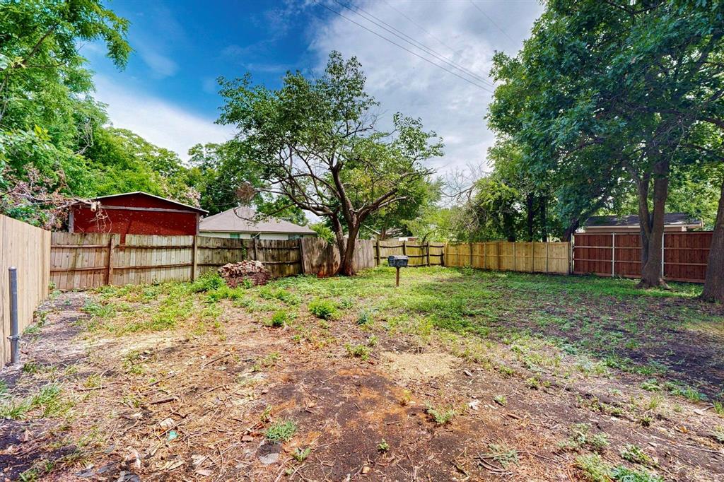 3112 Red River Street Property Photo 32