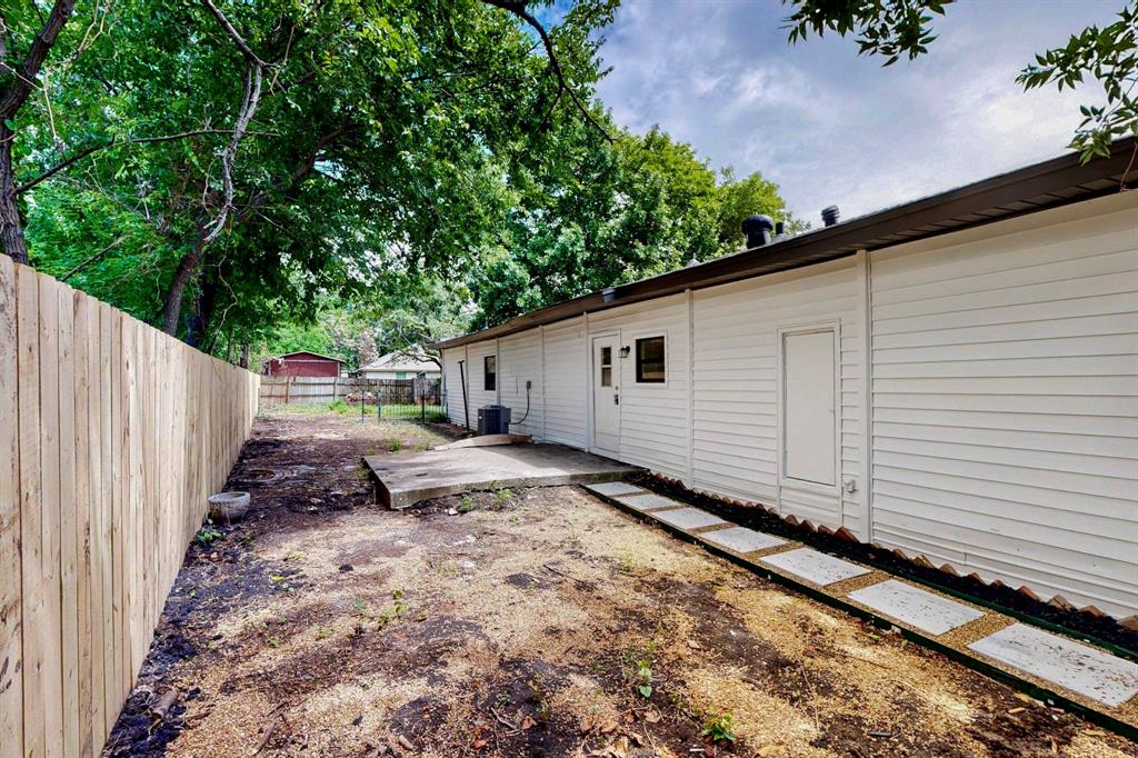 3112 Red River Street Property Photo 35