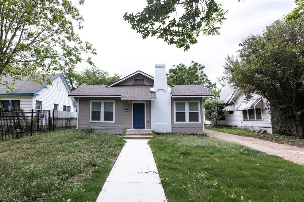 1525 Proctor Avenue Property Photo 1