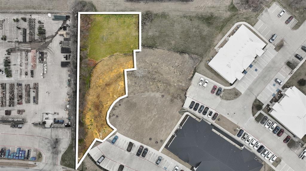 6130 Precinct Line Road Property Photo 1