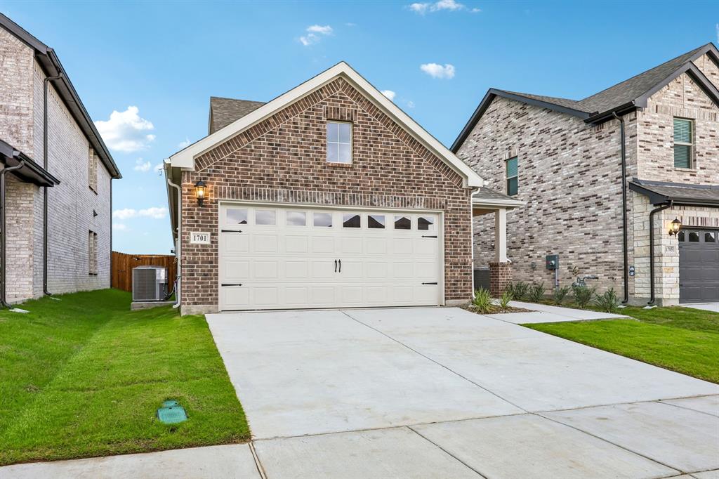 1701 Arches Road Property Photo 1