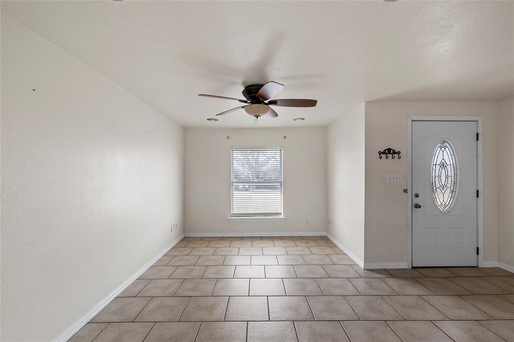310 S 3rd Street Property Photo 3