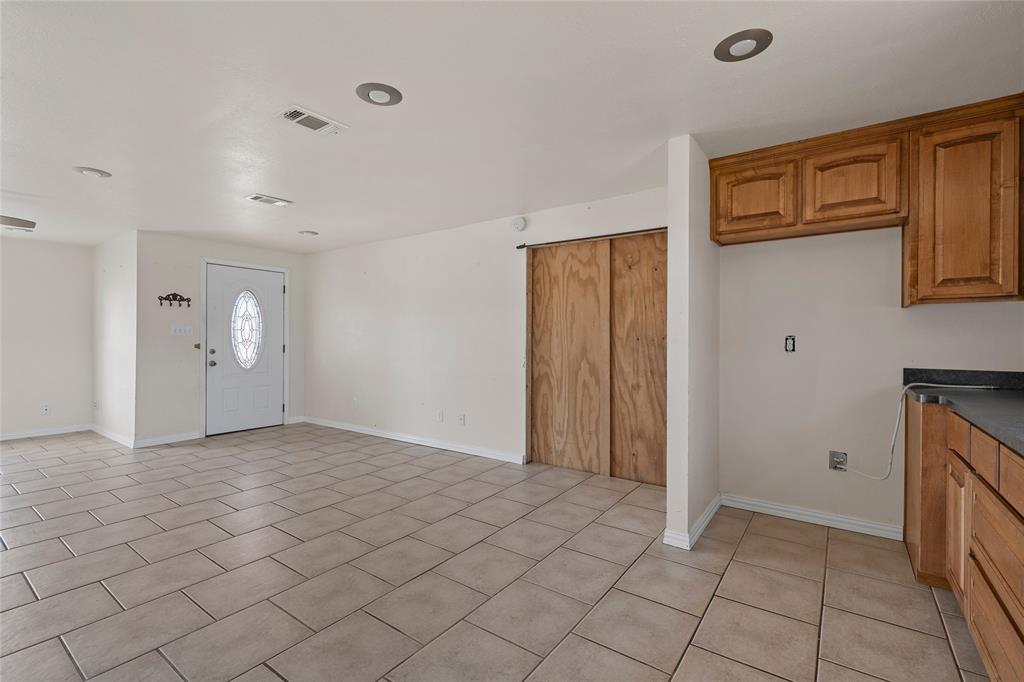 310 S 3rd Street Property Photo 13