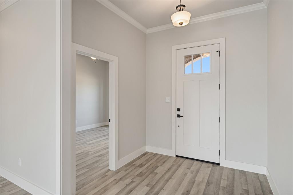 723 Cobblestone Circle Property Photo 2