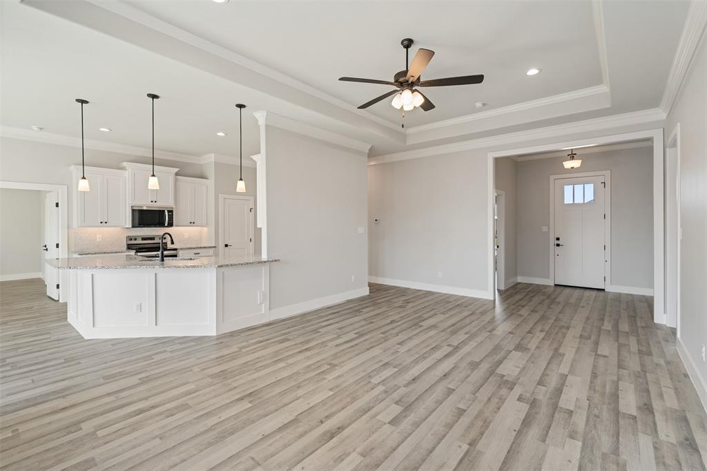 723 Cobblestone Circle Property Photo 4