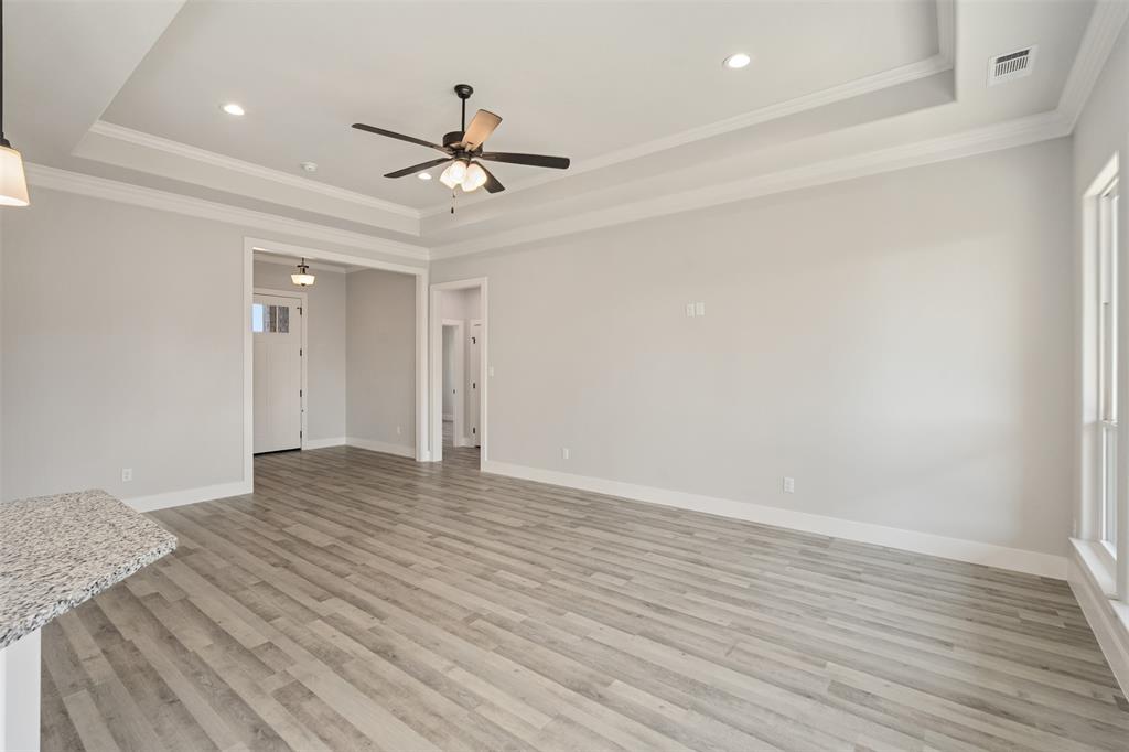 723 Cobblestone Circle Property Photo 5