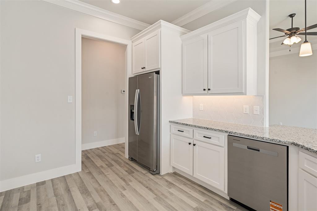 723 Cobblestone Circle Property Photo 9