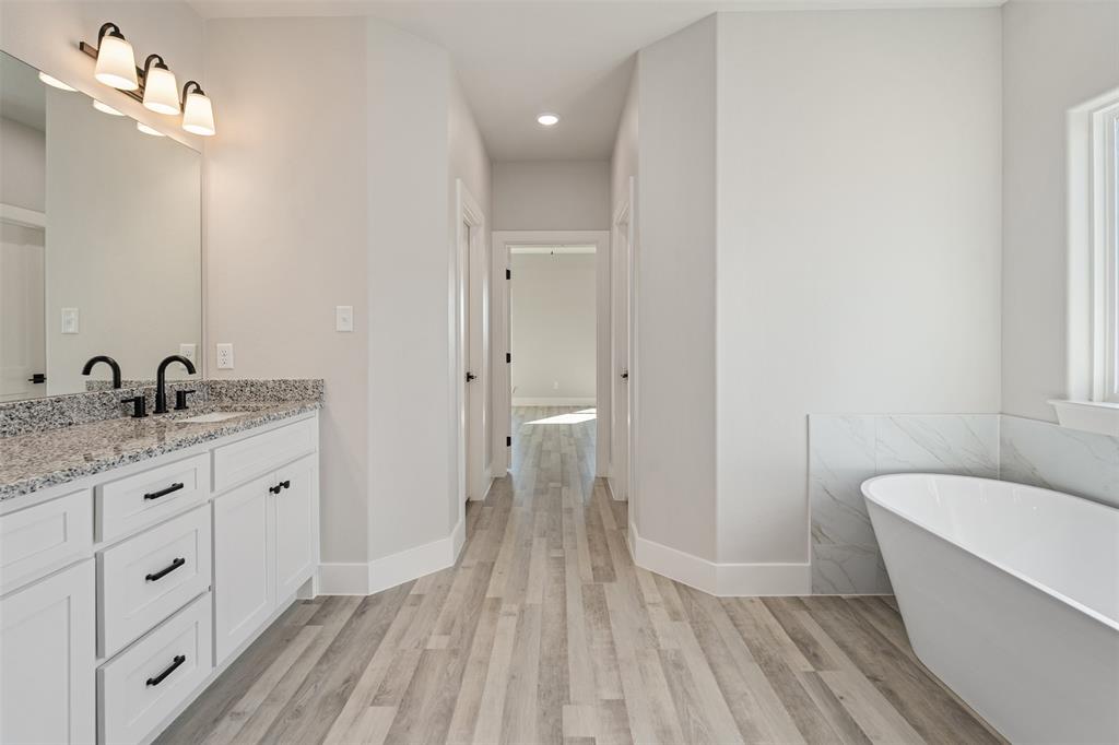 723 Cobblestone Circle Property Photo 15