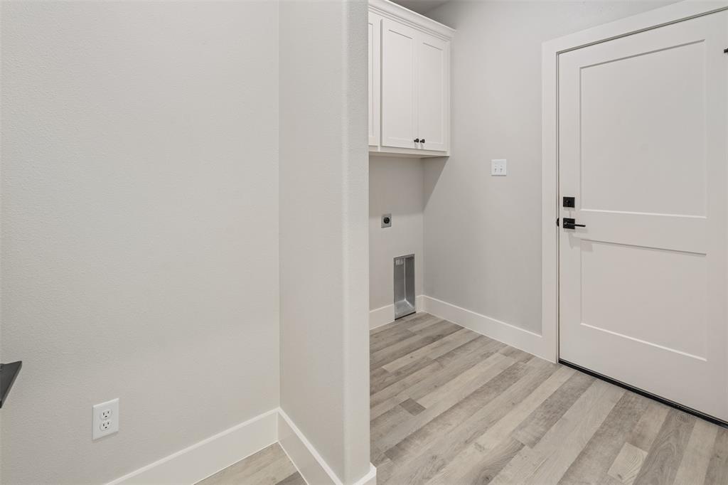 723 Cobblestone Circle Property Photo 23