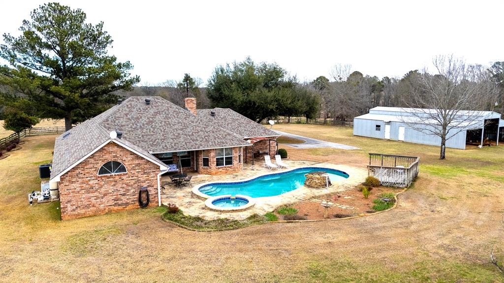 12987 County Road 452 Property Photo 5