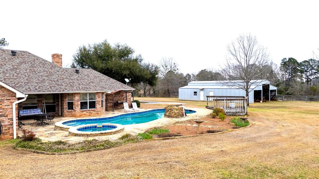 12987 County Road 452 Property Photo 7