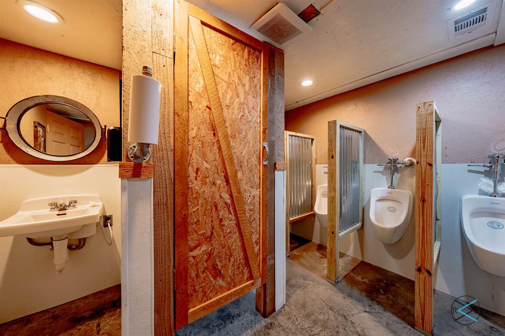1203 Goodnight Boulevard Property Photo 34