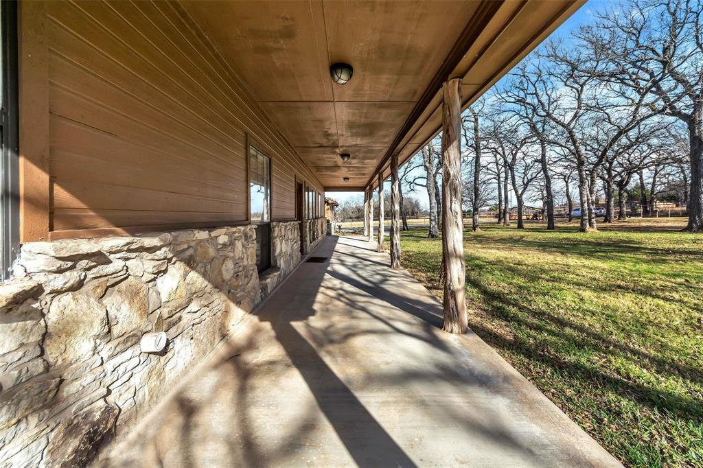 131 County Road 4680 Property Photo 5