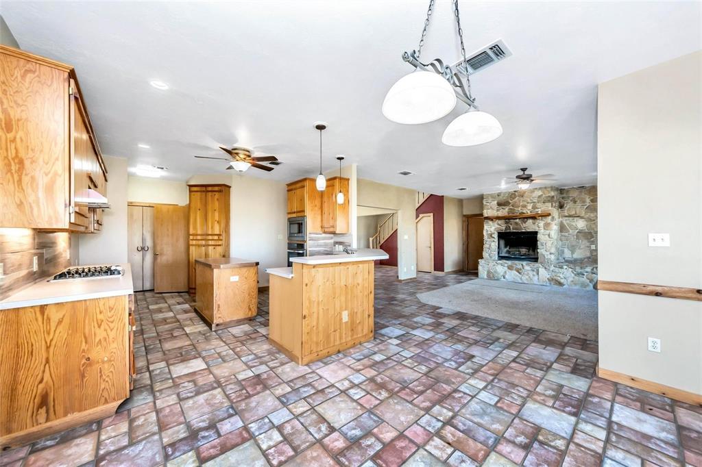 131 County Road 4680 Property Photo 11
