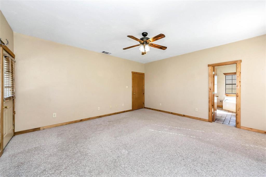 131 County Road 4680 Property Photo 17