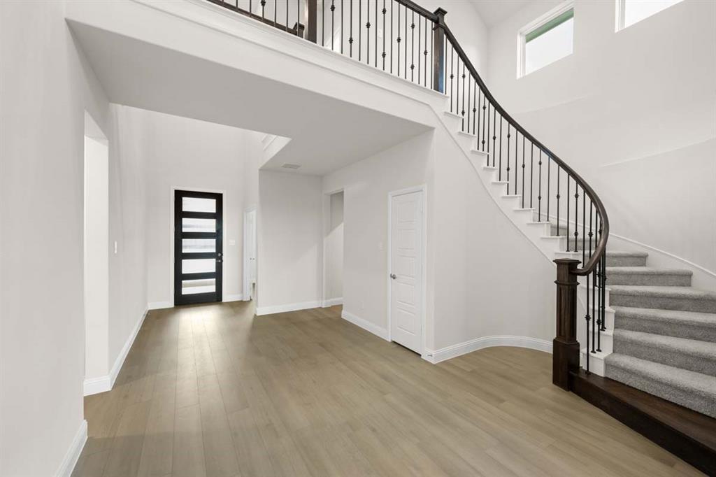 1013 Birkdale Drive Property Photo 2