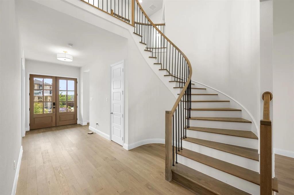 2017 Grey Birch Place Property Photo 4