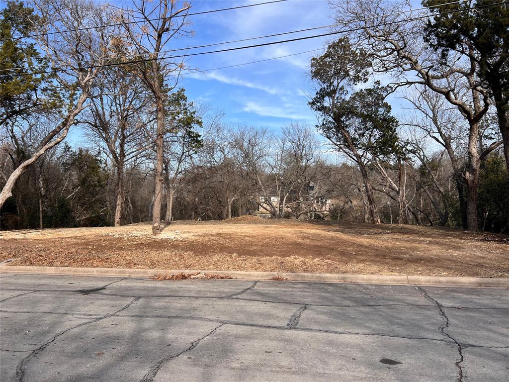 2912 Maple Hill Circle Property Photo 1