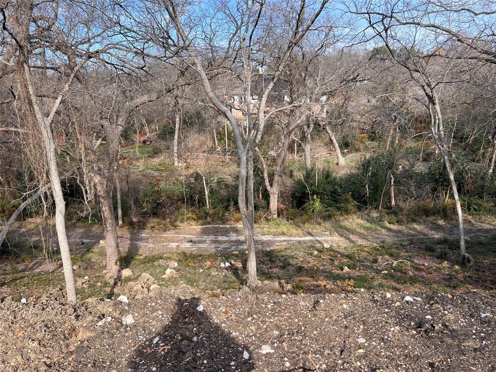 2912 Maple Hill Circle Property Photo 5