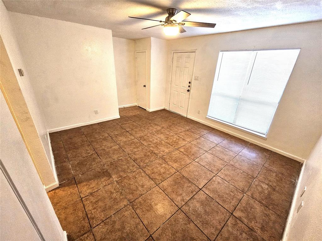 724 Bluebonnet Drive A Property Photo 6