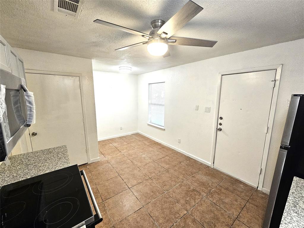 724 Bluebonnet Drive A Property Photo 9