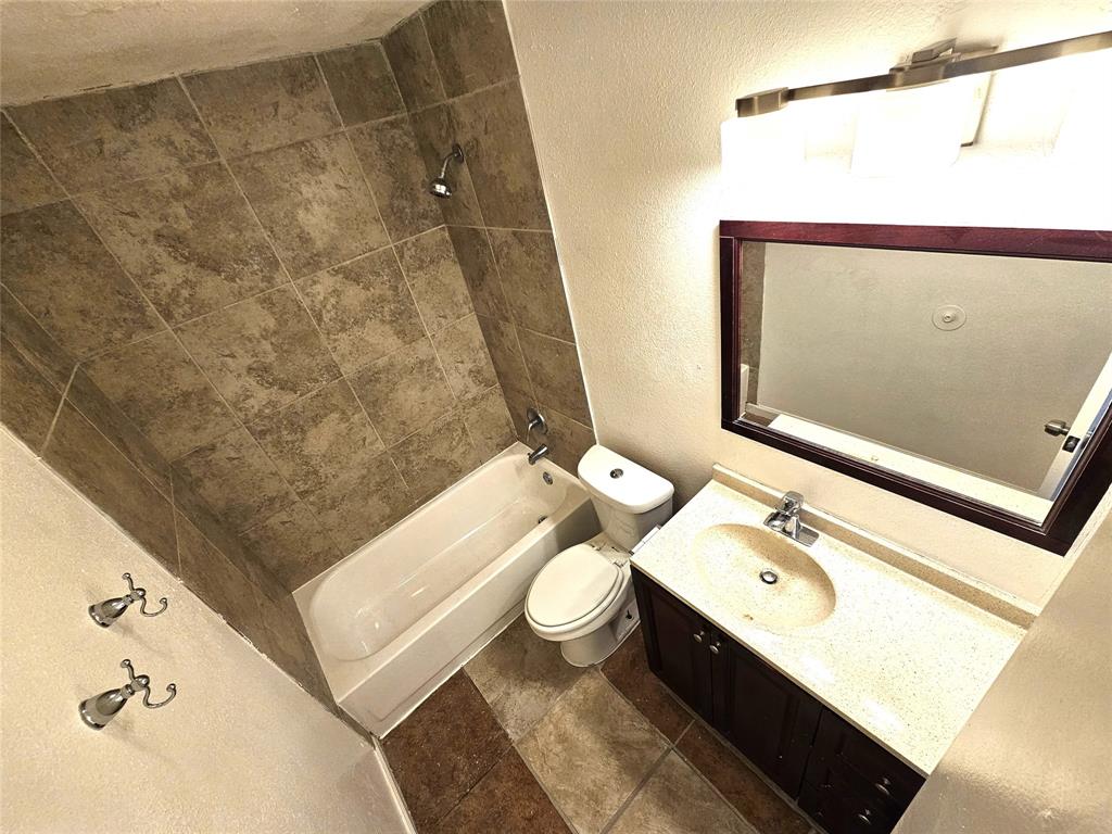 724 Bluebonnet Drive A Property Photo 22