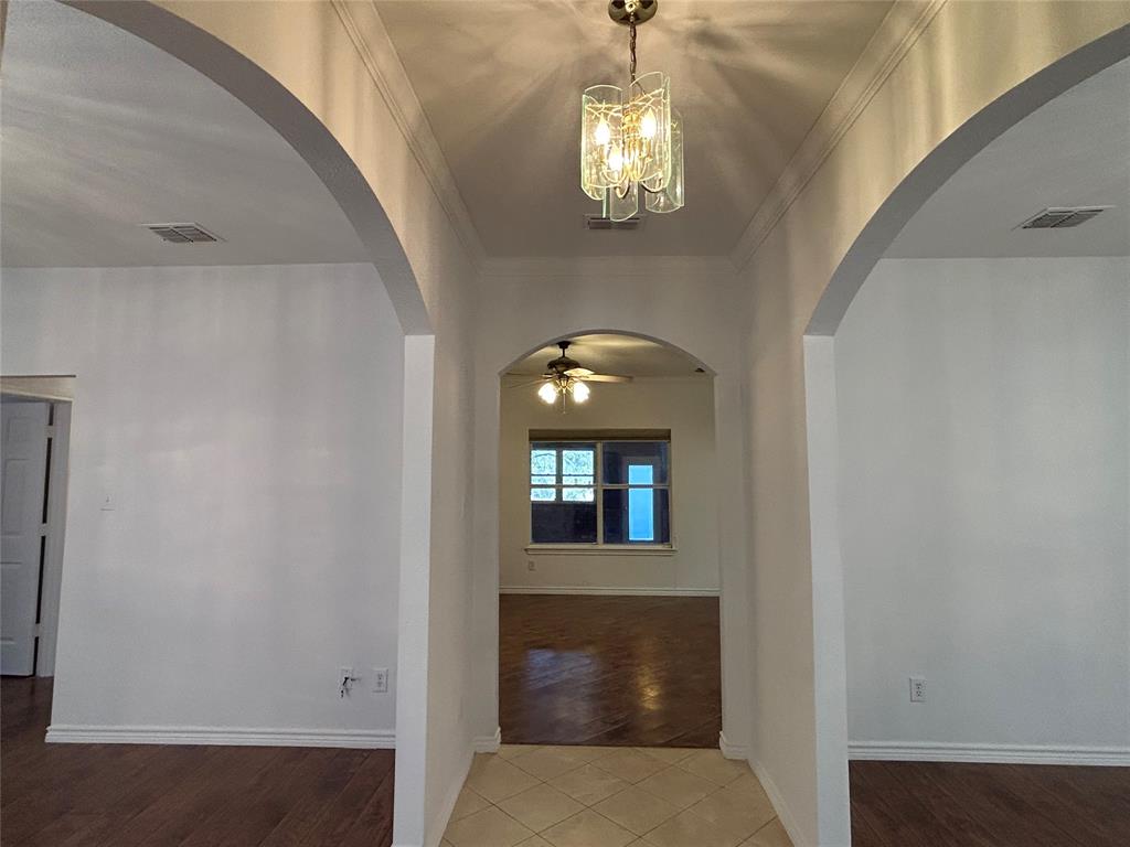 12065 Forest Glen Lane Property Photo 4