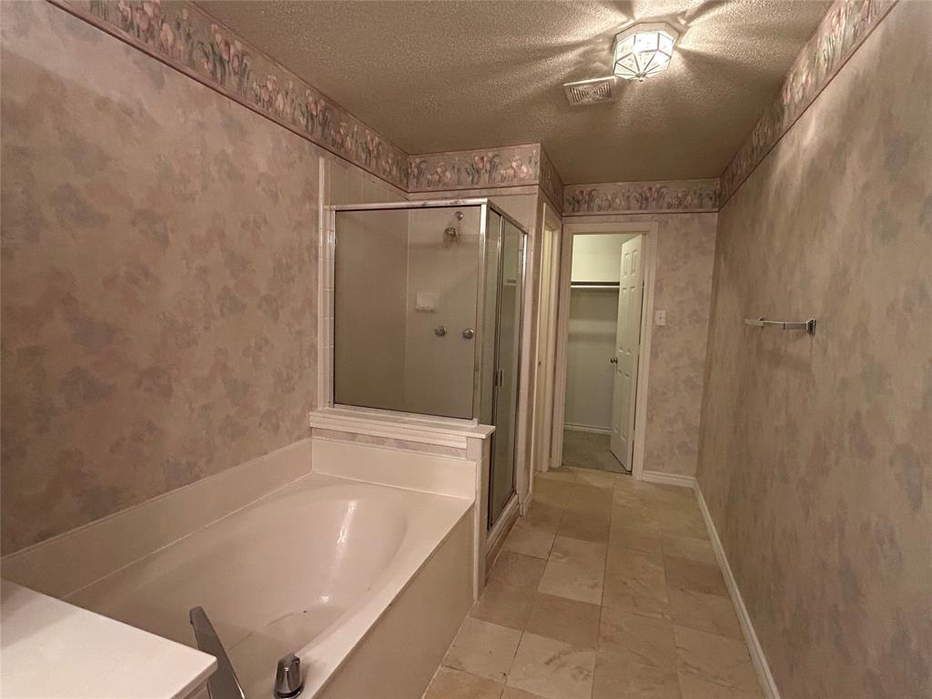 12065 Forest Glen Lane Property Photo 9