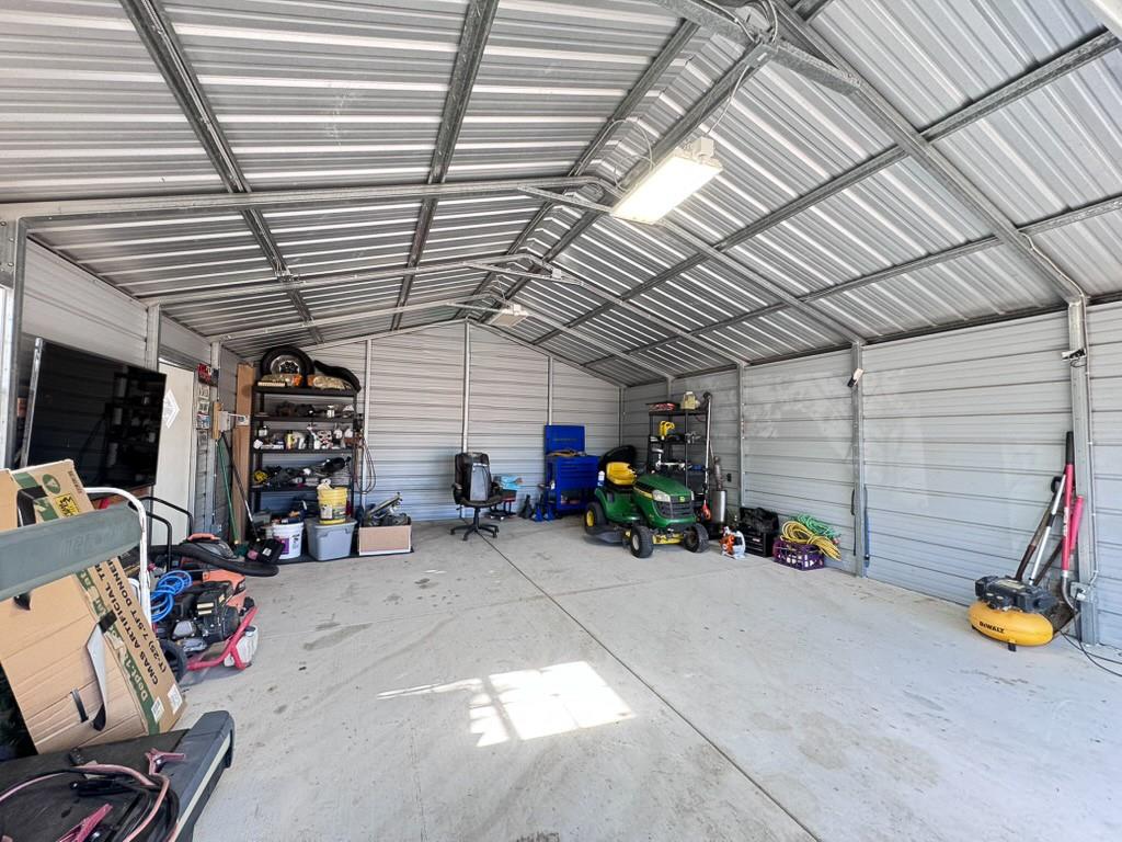 140 Private Road 1708 Property Photo 6