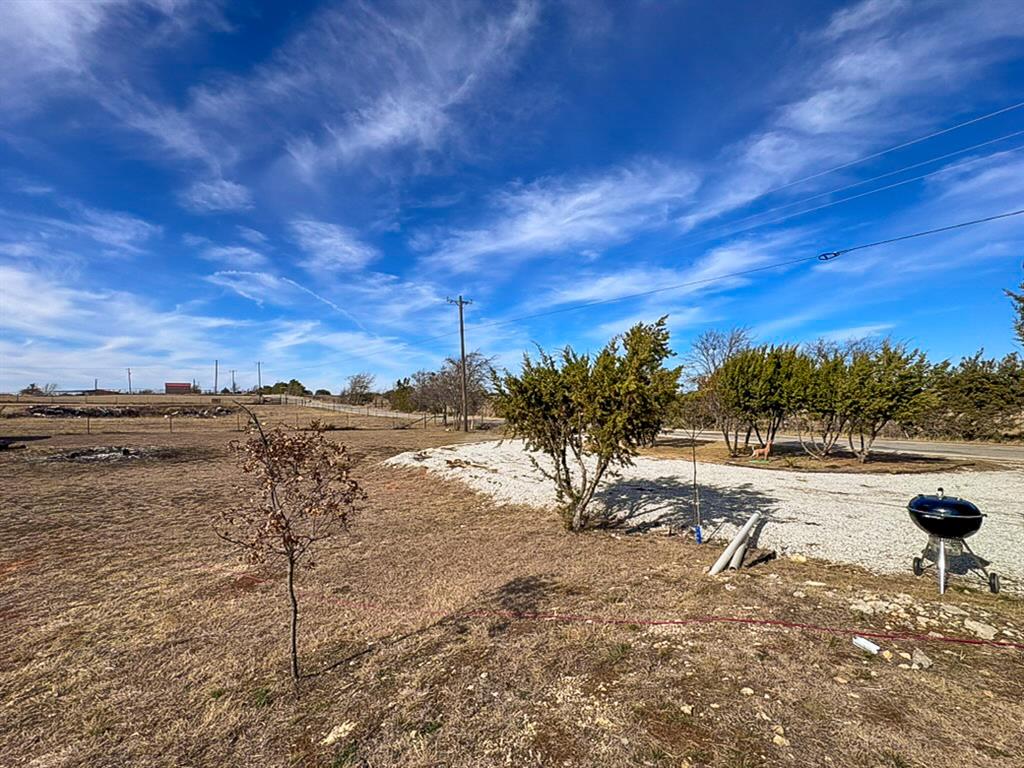 140 Private Road 1708 Property Photo 8