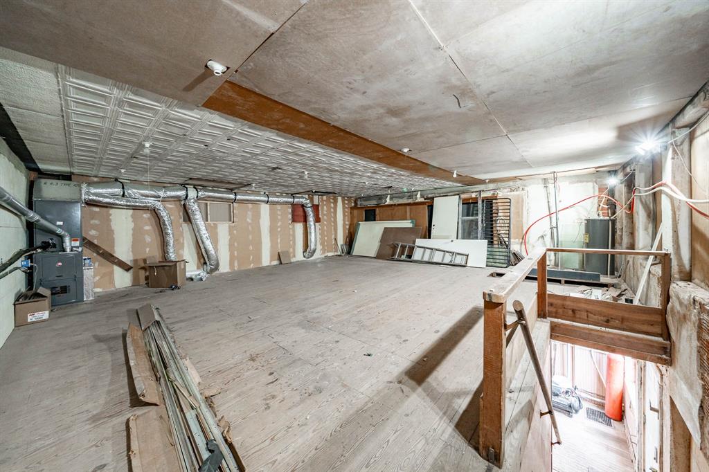 404 N 1st Street Property Photo 21
