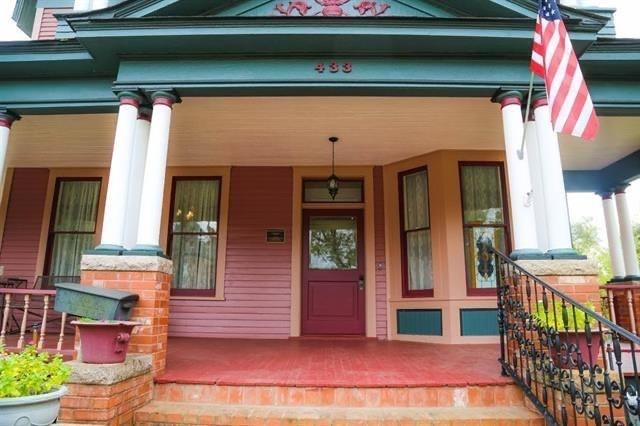 433 W Washington Street Property Photo 4