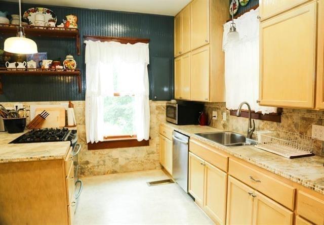 433 W Washington Street Property Photo 8