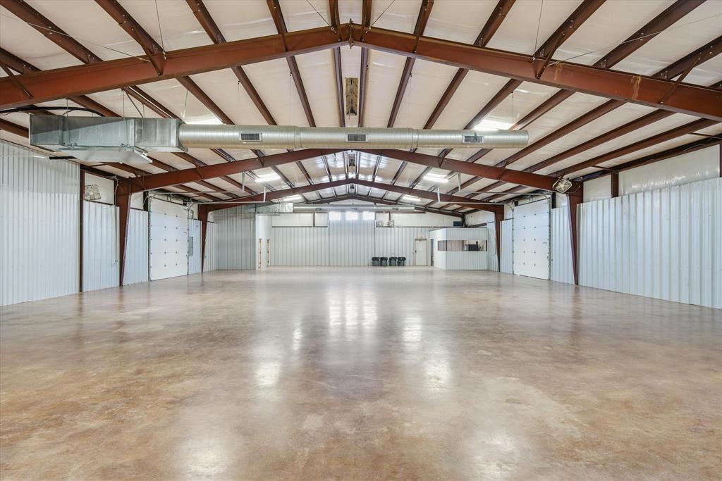 300 Quail Property Photo 2