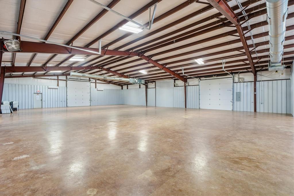 300 Quail Property Photo 13