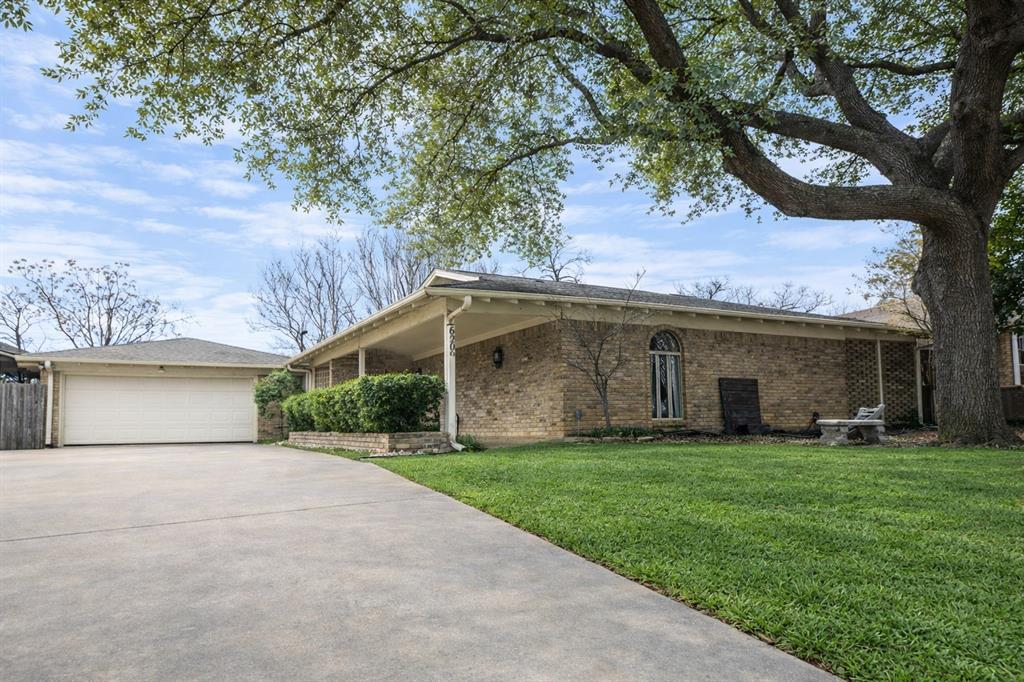 6209 Trail Lake Drive Property Photo 1