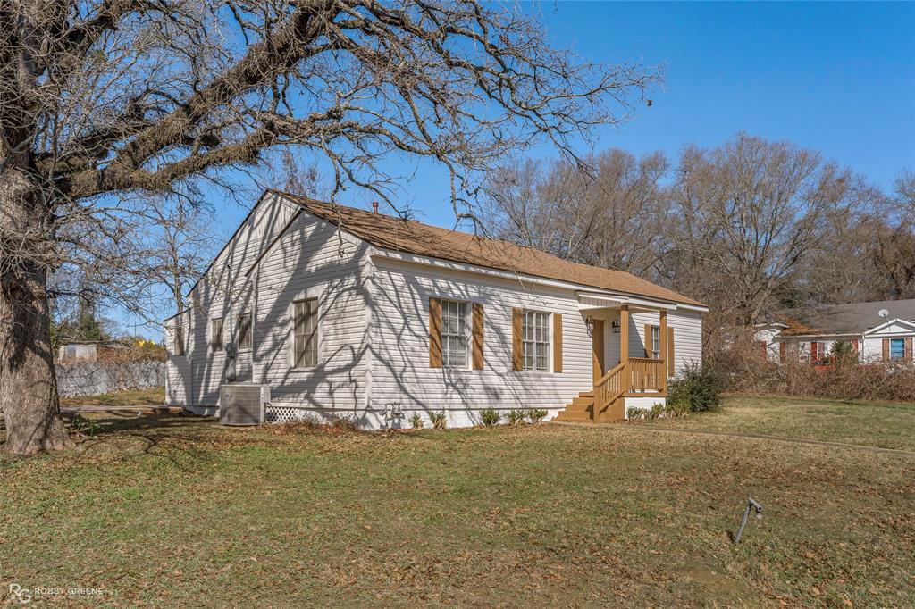 101 N Walnut Street Property Photo 2