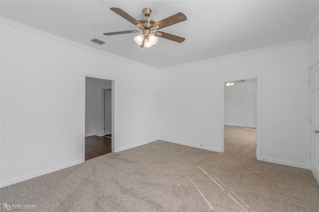 101 N Walnut Street Property Photo 4