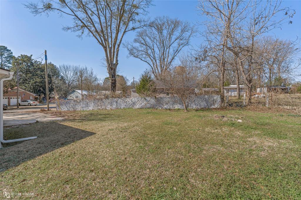 101 N Walnut Street Property Photo 29