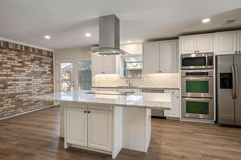 10521 Sandpiper Lane Property Photo 8