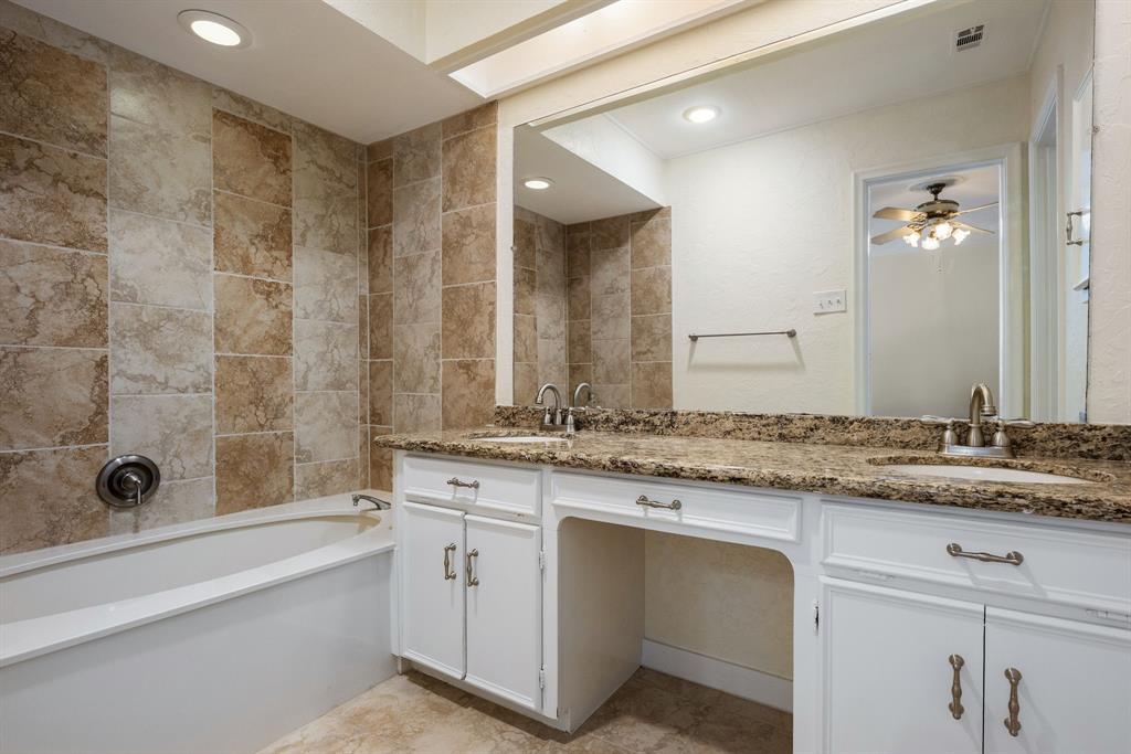 10521 Sandpiper Lane Property Photo 13