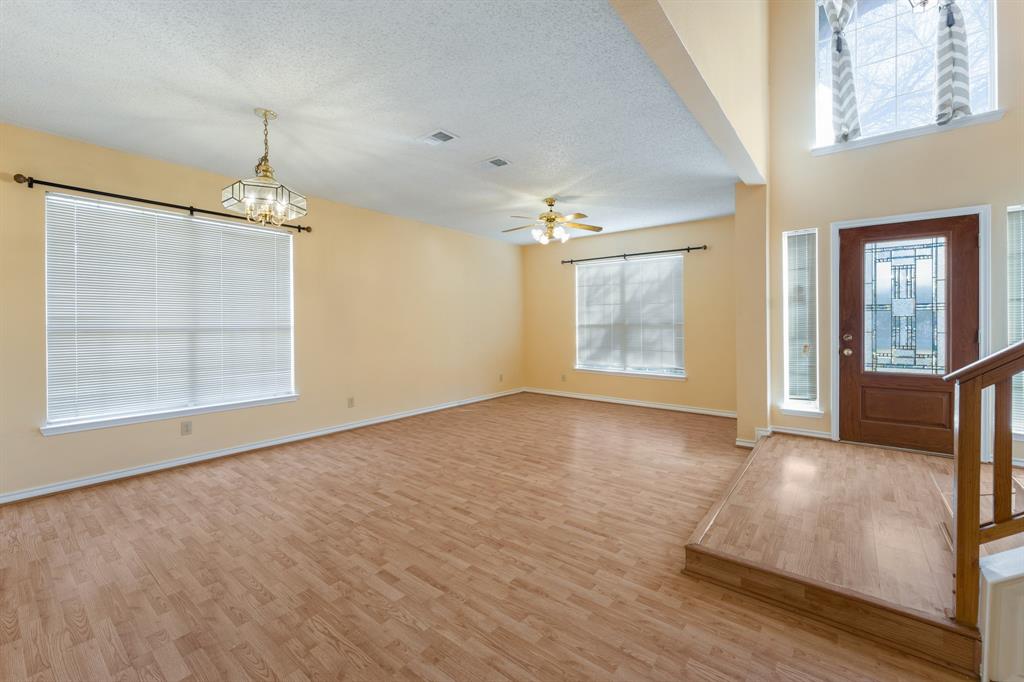 4303 Solitude Court Property Photo 4
