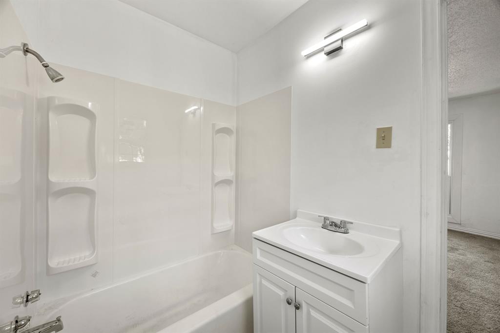 1802 Fordham Road Property Photo 17