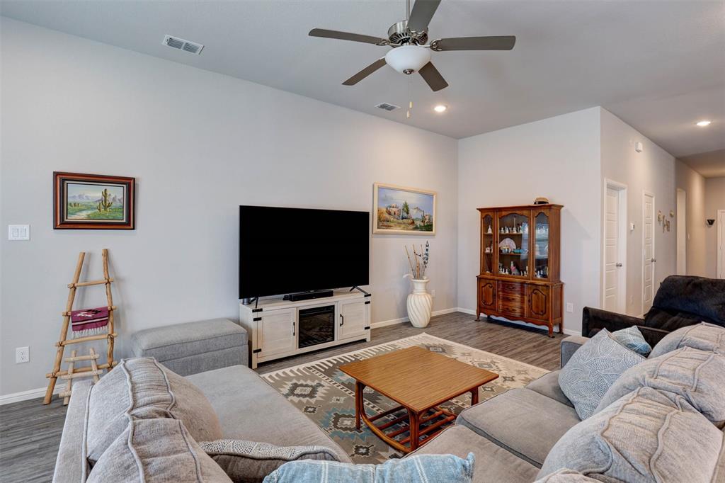 8948 Bronze Meadow Drive Property Photo 5