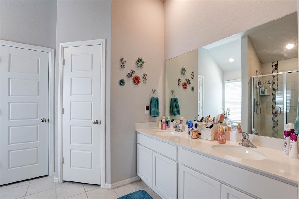 8948 Bronze Meadow Drive Property Photo 16